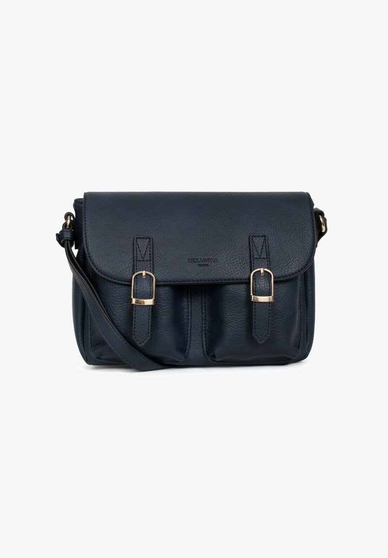 Borsa a tracolla in pelle blu navy con patta pieghevole, accessori in oro, due dettagli con fibbia e tasche frontali. Inclusa tracolla regolabile.