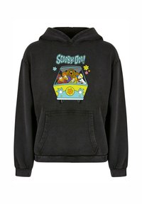 Čierna mikina s kapucňou s farebnou grafikou "Scooby-Doo!" zobrazením postáv vo vani. Obsahuje predné vrecko a rebrované manžety. Mäkký materiál.