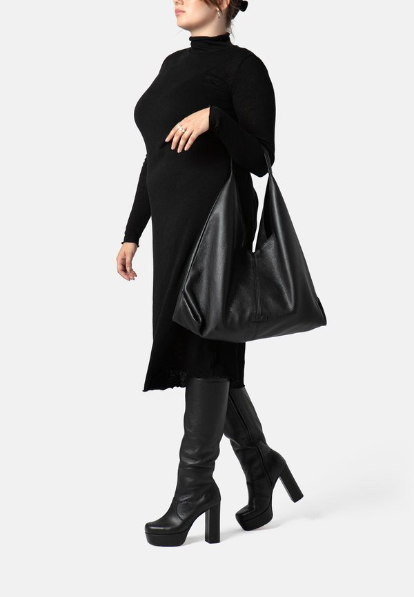 URBAN WANDERER - Handtasche