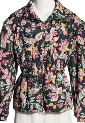 Veste noire zippée avec taille élastique et imprimé floral coloré rose, jaune et vert sur les longues manches et le col.