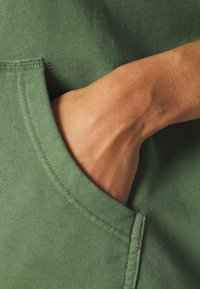 Quiksilver Mikina s kapucí - dark green