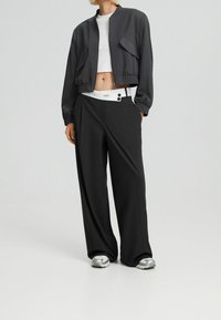 Bershka Bomberjacka - grey