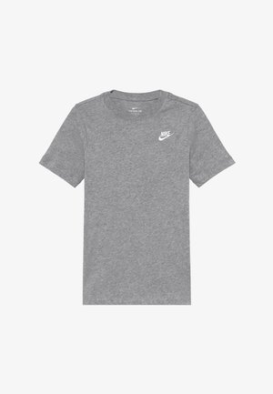 Prosty szary T-shirt Nike z krótkimi rękawami, białym logo Nike na górnej lewej części klatki piersiowej i okrągłym dekoltem.