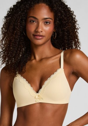 LOLA PADDED NON-WIRED - Triangel BH - yellow