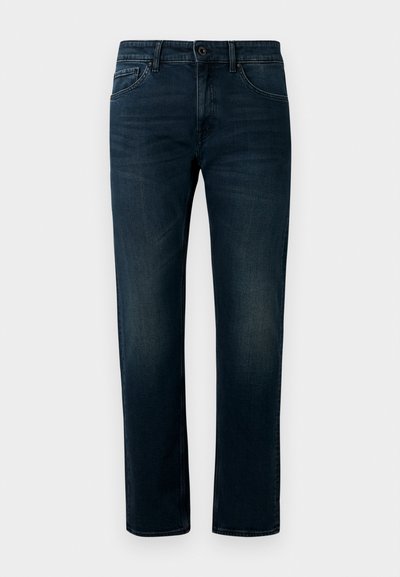 Jeans em denim azul escuro com um design de pernas retas, estilo de cinco bolsos, fecho de botão e desvanecimento sutil ao longo das coxas.
