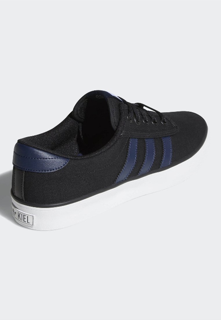 adidas gazelle silver green womens adidas Handball Spezial (Collegiate Navy/Clear Sky/Gum) 9 main image 1