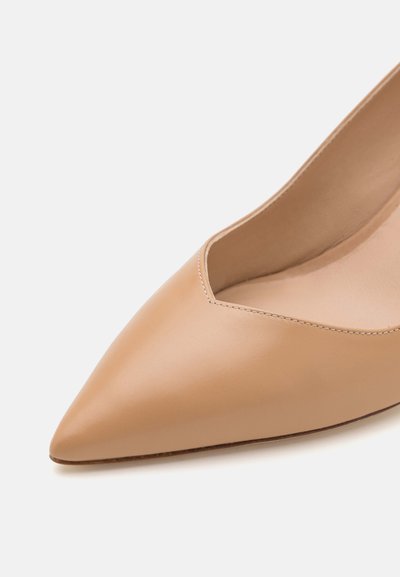 Stuart Weitzman EVA - Escarpins - adobe
