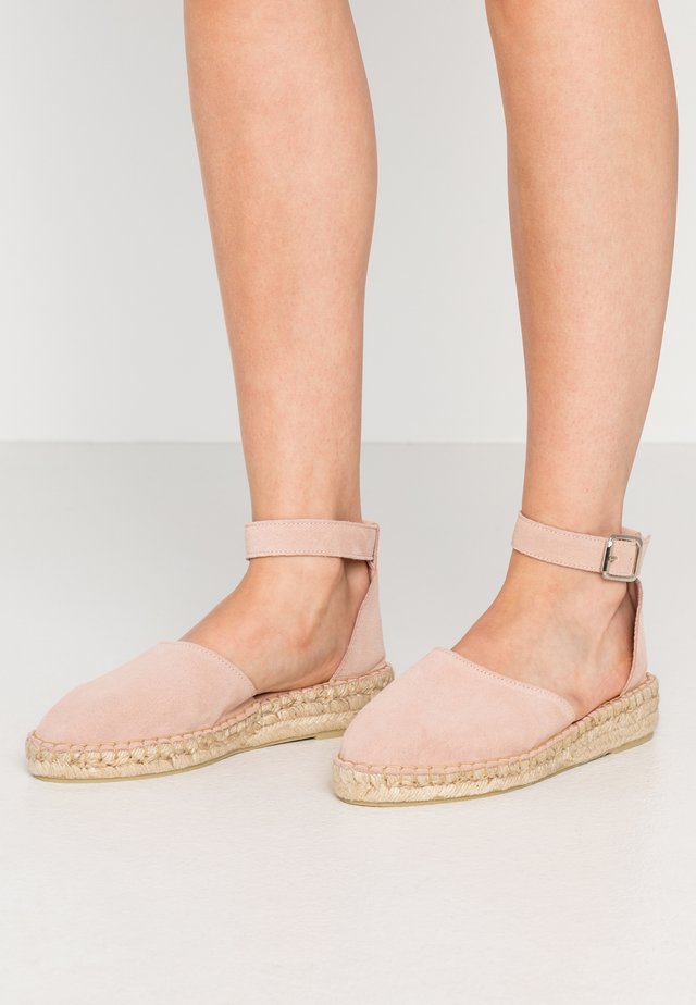 Espadryle - nude