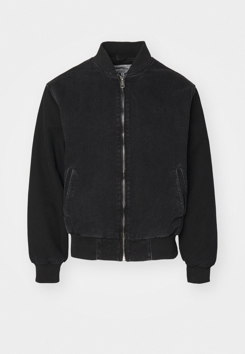 Czarna kurtka bomberka z zamkiem błyskawicznym, ściągaczami przy mankietach i kieszeniami. Wykonana z miękkiego materiału z kontrastującym teksturowanym przodem i gładkimi rękawami.