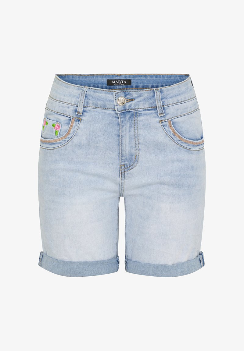 Lysblå denim shorts med en rullet kant, der har blomsterbroderi på frontlommen og sølvfarvet knaplukning.