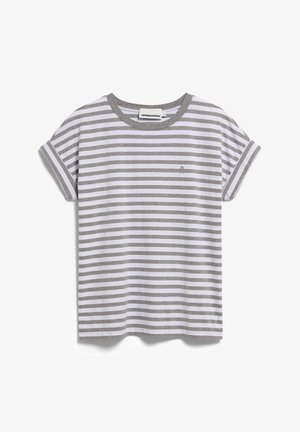 Weißes T-Shirt mit kurzen Ärmeln, hellgrauen horizontalen Streifen und einem kleinen gestickten Logo auf der linken Brustseite.