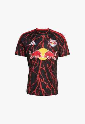 Zwart en rood New York Red Bulls voetbalshirt met rood bliksempatroon, gele cirkel en Red Bull-logo's op de voorkant.