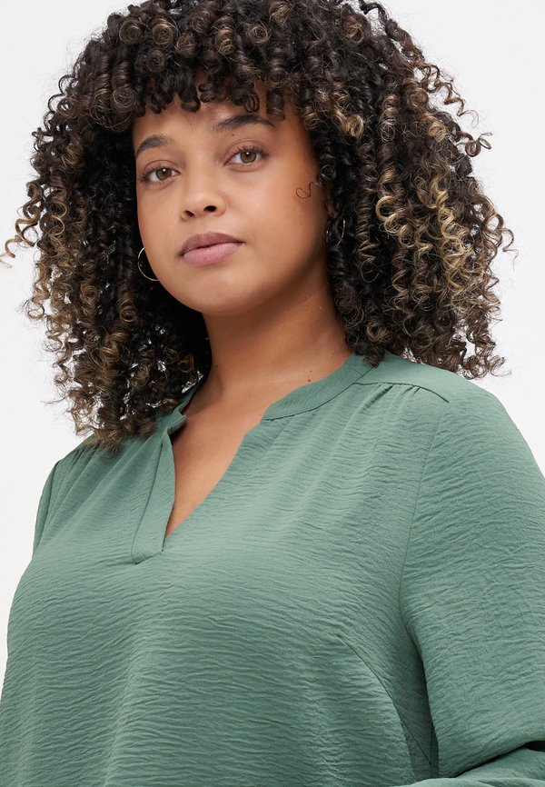 CARMETTA LIFE V-NECK - Blouse - laurel wreath4