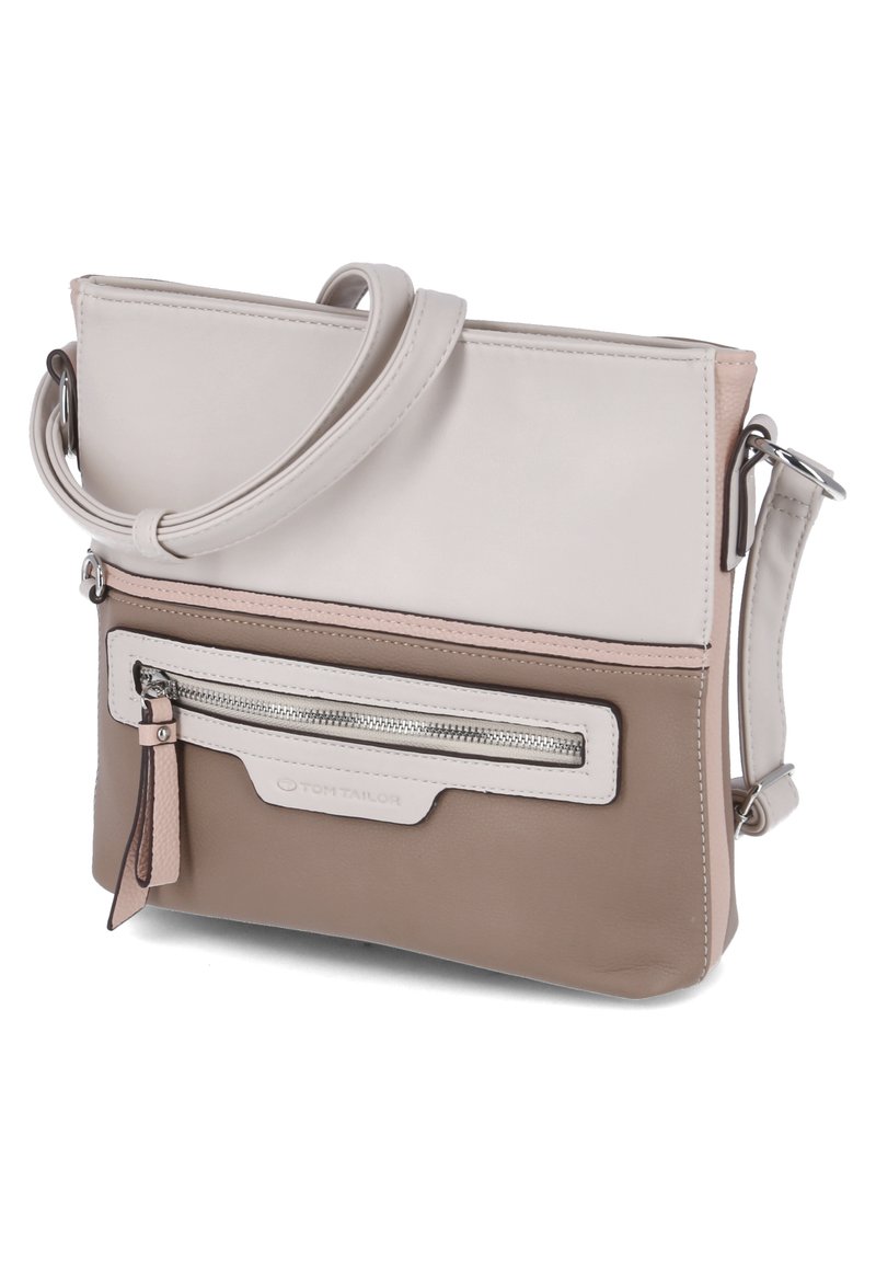 Borsa a tracolla in rosa chiaro, beige e crema. Pelle sintetica liscia con una tasca frontale con zip e una tracolla regolabile. Dettaglio del logo sul fronte.