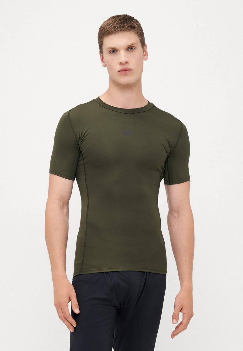 adidas Performance TEE - T-skjorte til trening - night cargo
