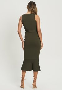 TUSSAH TANYA - Pouzdrové šaty - khaki