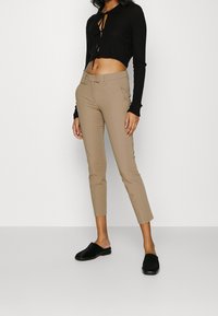 True Religion Pantaloni - camel
