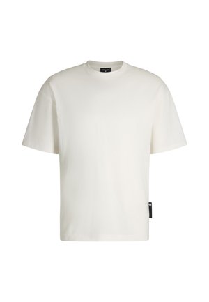 T-shirt bianco a maniche corte in cotone. Presenta un collo rotondo e un'etichetta laterale con un branding minimale. Tessuto liscio, vestibilità regolare.