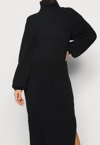 Missguided Petite Stickad tröja - black