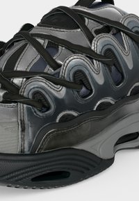 Osiris D3 2001 - Chaussures de skate - silver-coloured/black/holo