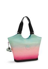 Tote-Bag mit einem Farbverlauf, der von Türkis zu Pink übergeht, mit schwarzen Trägern und einem Schlüsselanhänger, an dem ein Plüschanhänger befestigt ist.