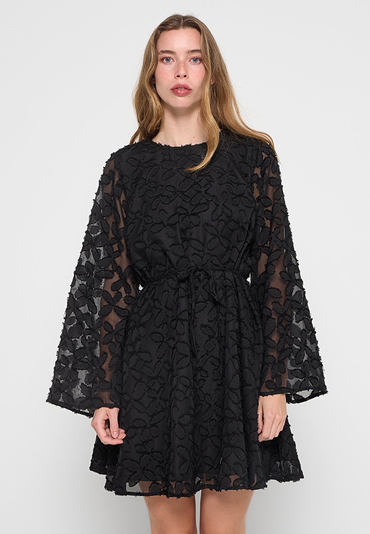 YAS Jurk zwart YAS Jurk zwart