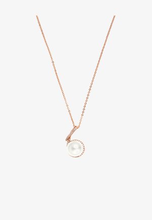 Naszyjnik w różowym złocie z dużym białym perłowym zawieszką, ozdobioną małymi przezroczystymi kamieniami szlachetnymi. Cienki łańcuszek z delikatnymi ogniwami.