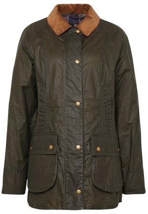 Barbour gewachste Baumwolljacke in dunklem Olivgrün mit einem Cordkragen, Druckknöpfen und zwei aufgesetzten Taschen vorne. Strukturierte, strapazierfähige Gestaltung.