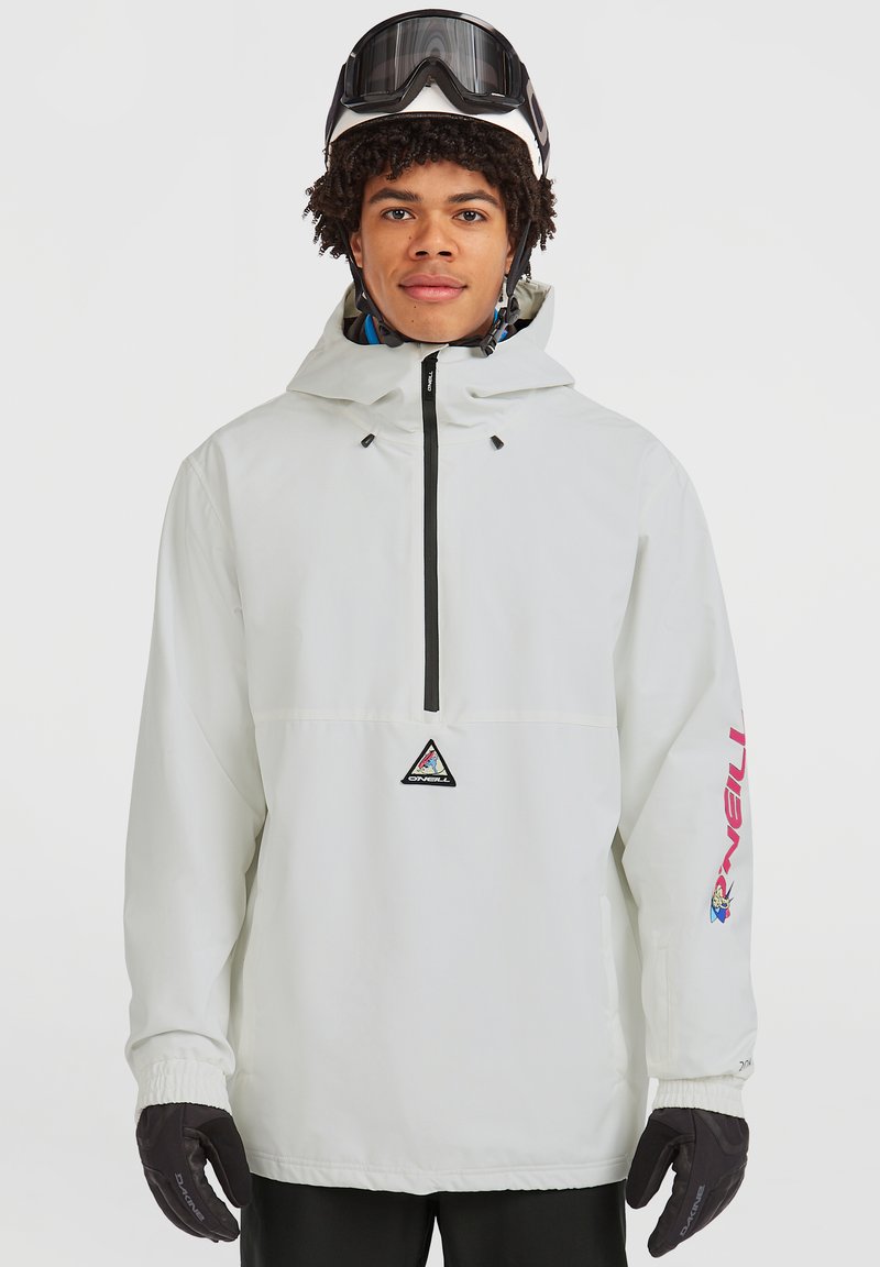 Witte pullover jack met een frontzip, zwarte accenten en O'Neill-logo. Voorzien van een verstelbare capuchon en elastische manchetten. Combineer met zwarte handschoenen.