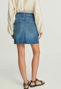 Next REGULAR FIT - A-vonalú szoknya - mid blue