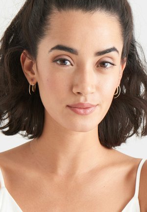 Earrings - gold