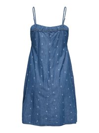 Robe d'été en denim bleu avec fines bretelles réglables et un subtil motif cachemire clair sur tout le tissu.