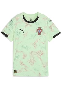Maillot de football Puma Portugal en vert clair avec un motif à pois rouges et bleus, manches courtes, col noir et emblème national brodé.