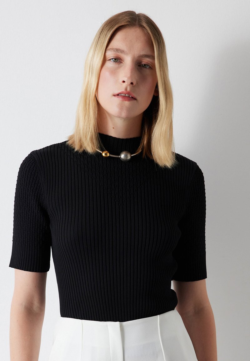 Ipekyol SLIM FIT TShirt basic black/schwarz Zalando.de