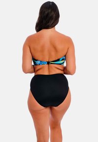 Zwarte hoge taille bikini onderkant gecombineerd met een kleurrijke bandeau top met bloemmotief, met een veilige achterste sluiting en een gladde textuur.