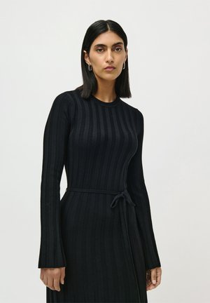 TAMINA - Hverdagskjole - black