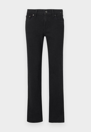 Melnas taisnstūra bikses ar priekšējo pogu un rāvējslēdzēju, jostas cilpām un kabatām priekšpusē un aizmugurē, uz baltas virsmas izklātas taisni.