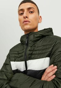 Jack & Jones JJEHERO PUFFER HOOD - Winter jacket - rosin