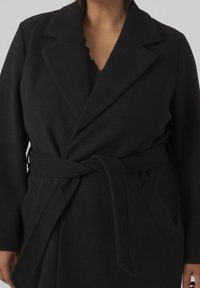 Vero Moda Curve Mantel - black