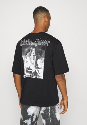 Printtipaita - black