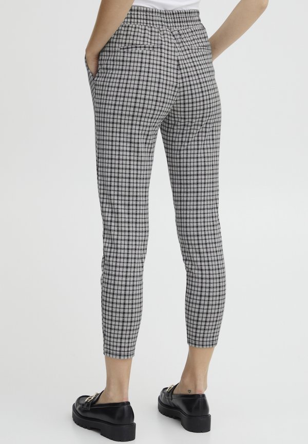 IHKATE - Trousers - cloud dancer4