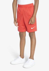 Nike Sportswear ESSENTIAL - Shorts - university red