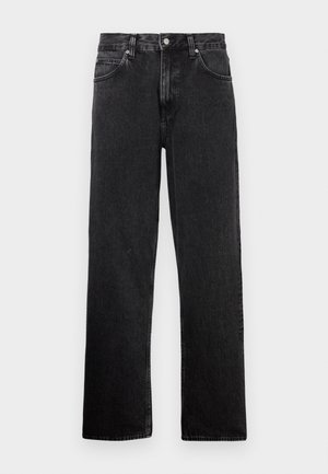 Jeans en denim noir avec un design à jambe droite. Comprend une fermeture boutonnée, cinq poches et des coutures visibles le long des coutures.