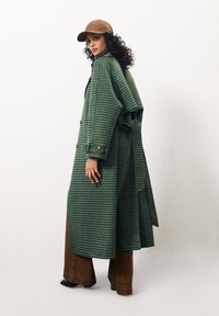 FRNCH ADELPHIA - Trenchcoat - vert foret