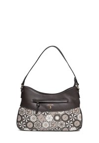 Brązowa skórzana torba na ramię o zaokrąglonym kształcie, z wzorzystą dolną częścią w odcieniach beżu i szarości oraz przednią kieszenią na zamek.