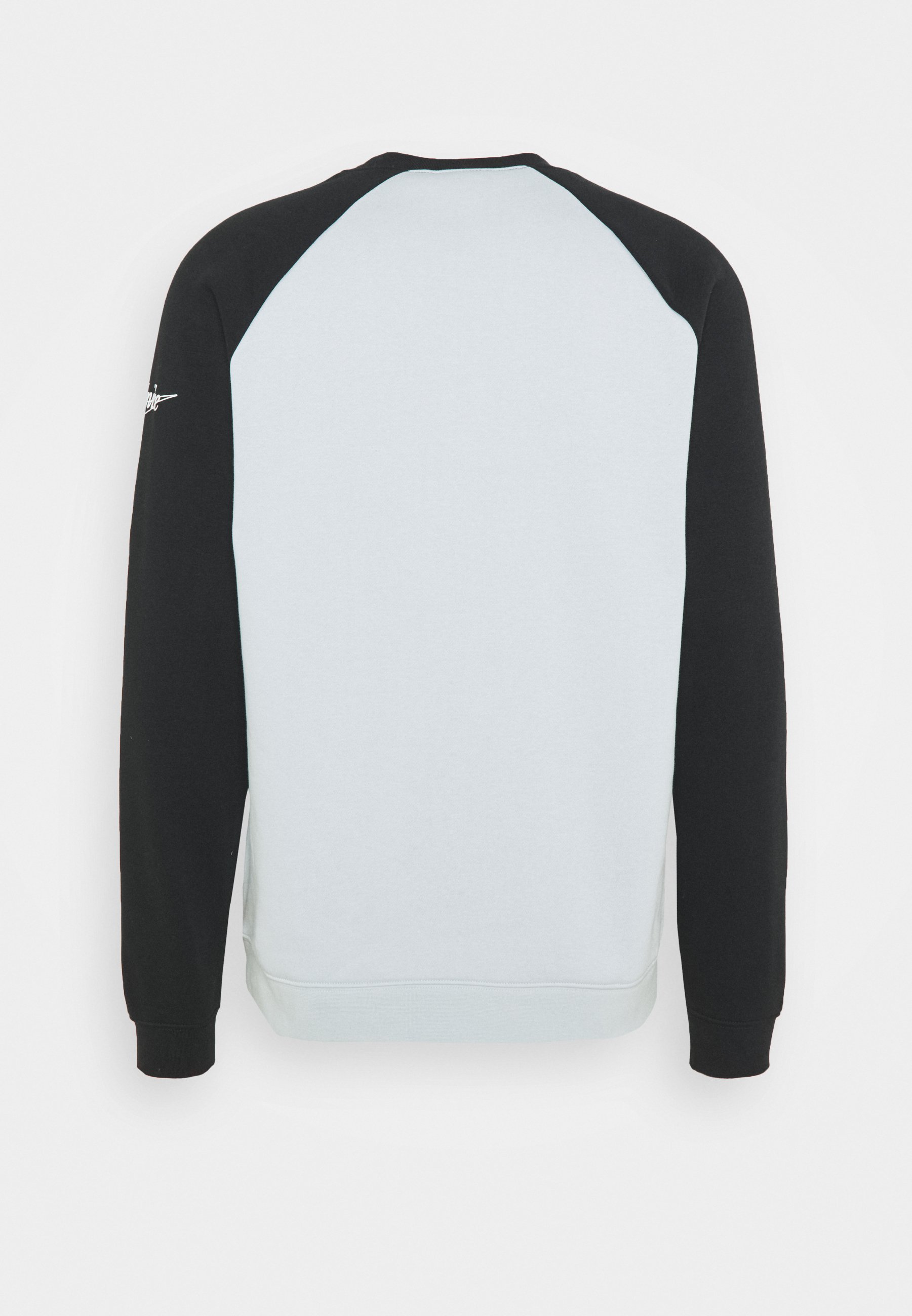 nike raglan hoodie
