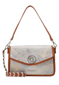 Srebrna torebka z kwiatowym wzorem, brązowymi akcentami i plecionym paskiem. Wyposażona w okrągłe srebrne logo oraz zapięcie na klamrę.