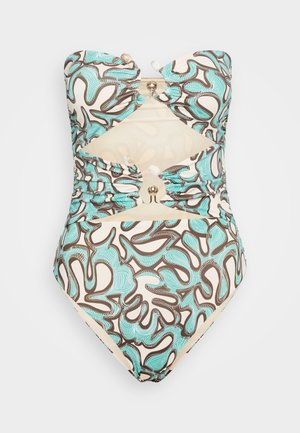 Strapless badpak met een bruin en turquoise abstract patroon, gerimpelde zijkanten en een uitgesneden ontwerp met gouden accenten.