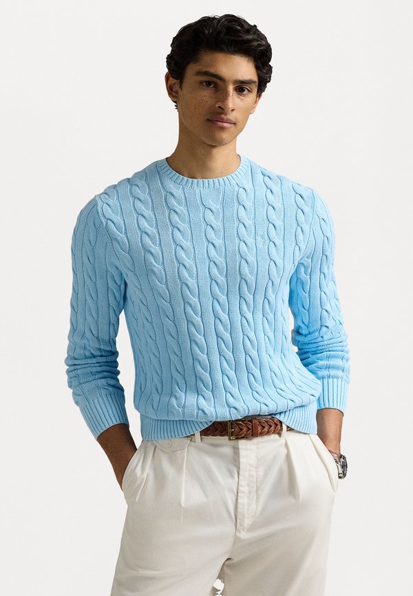 CABLE-KNIT MINERAL-DYED COTTON SWEATER - Jumper - sky