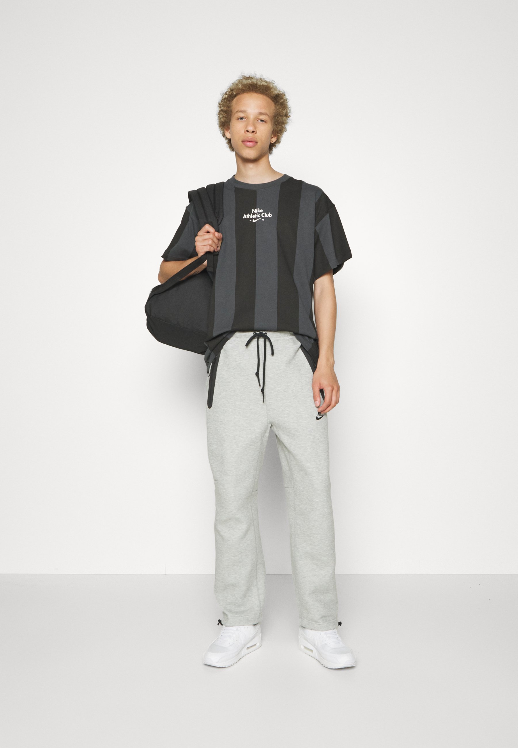 ★★Nike★★ Tech Fleece Open Hem Pants M Dark Grey Heather Buy Nike Tech Men's Fleece Open-Hem Trousers - Dark Grey